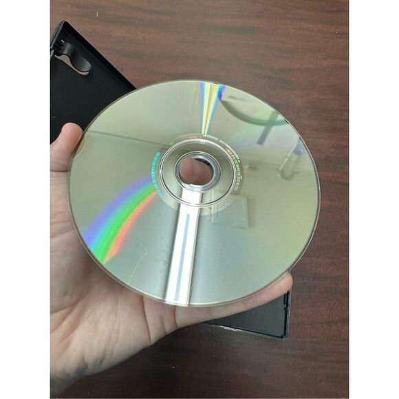 World War Z DVD Movie - Picture 2 of 2